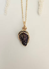 Load image into Gallery viewer, Peacock Ore Wrapped Necklace - Gold 20"
