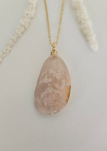 Flower Agate Necklace - Gold 21"