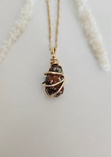 Load image into Gallery viewer, Peacock Ore Wrapped Necklace - Gold 16&quot;
